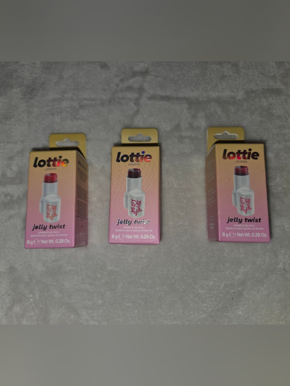 Lottie London Makeup Bundle(14 Piece) - Picture 8 of 11